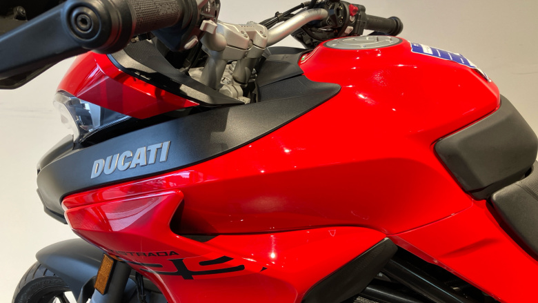 Ducati Multistrada V2 S Red (21MY)